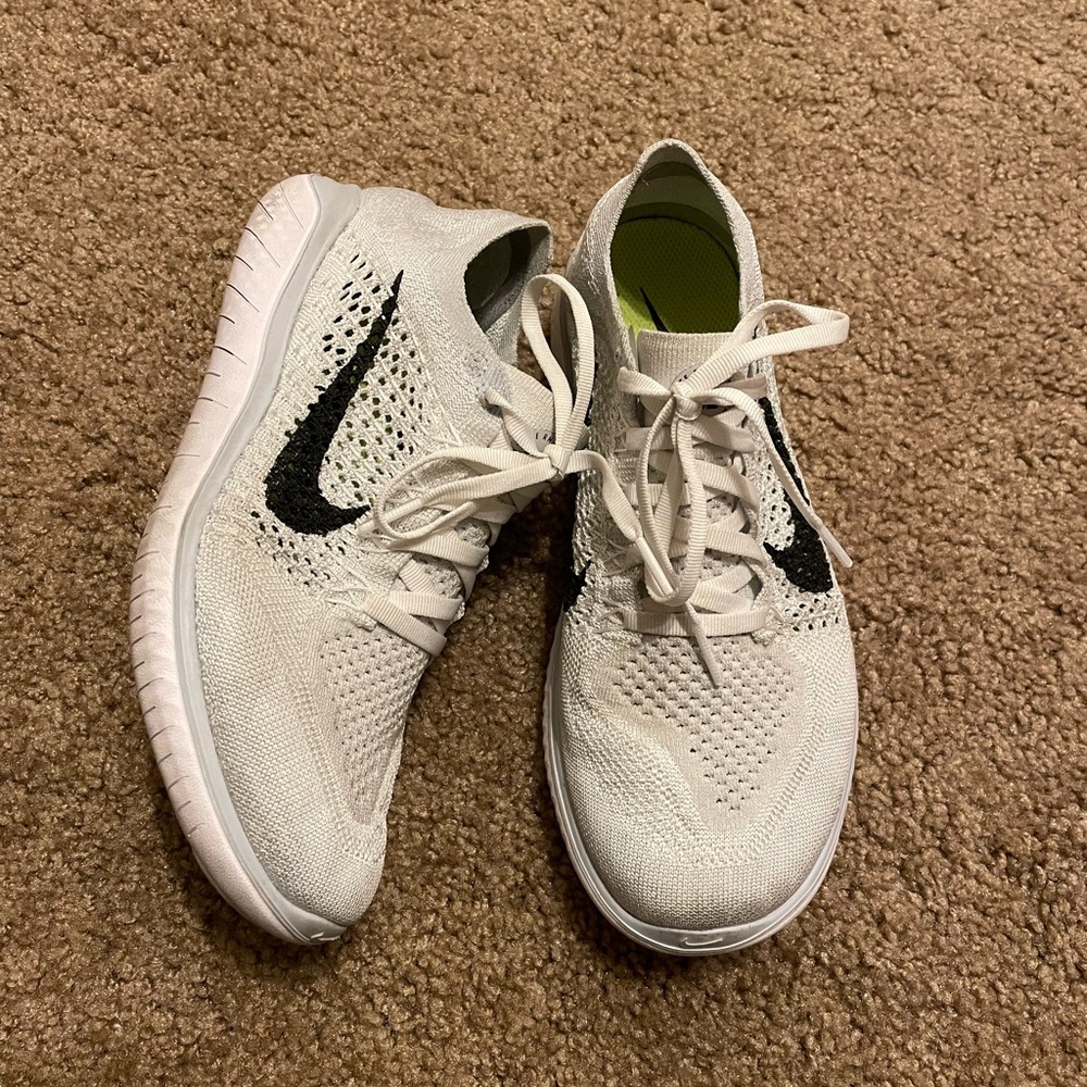Nike Free RN Flyknits